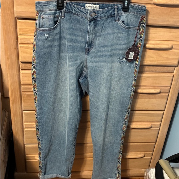 Knox Rose Denim - Knox Rose Womens Blue Denim Jeans Embroidered sides 14W NWT Distressed